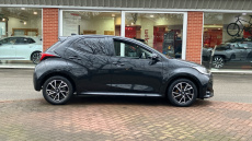 Toyota Yaris 1.5 Hybrid Design 5dr CVT Hybrid Hatchback